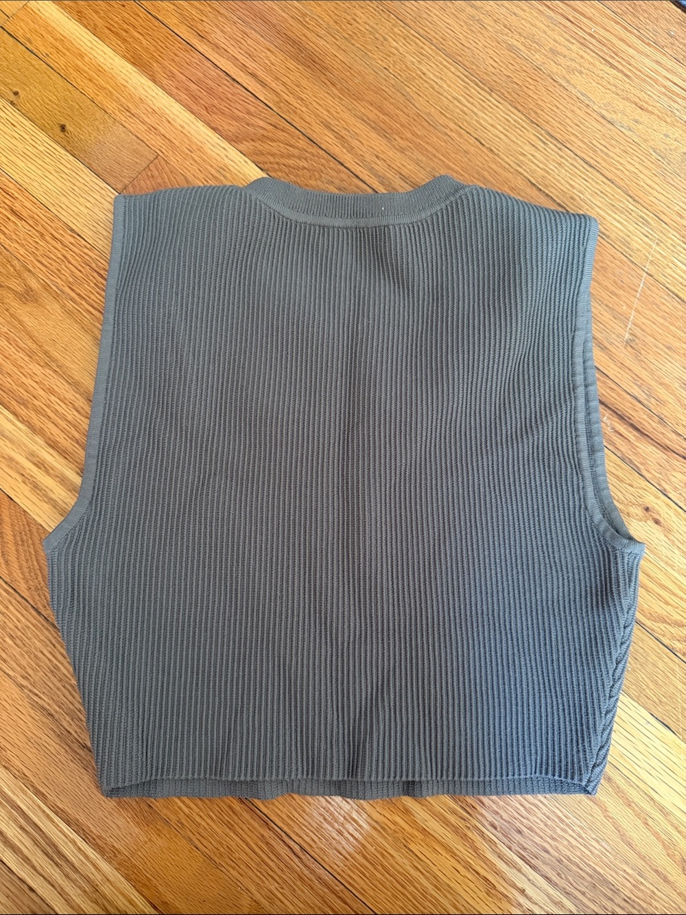 Babaton Olive Ribbed Cropped Tank - Picture 3 of 3